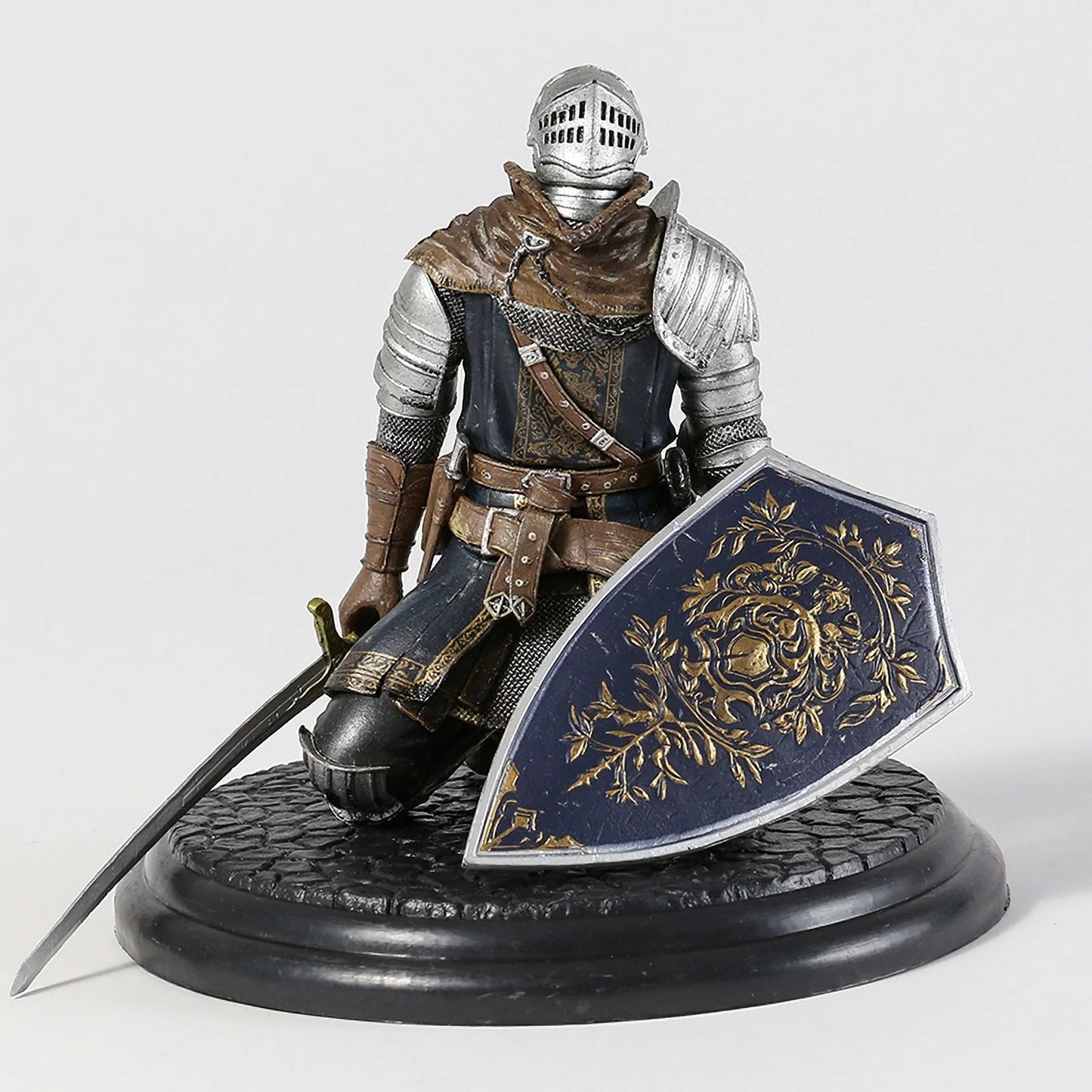 ⚔️ PVC Knight Figure – Elite Knight Edition (13cm)
