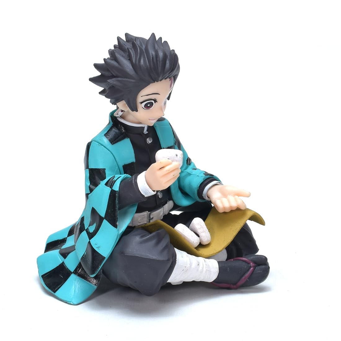 Anime Collectible Figurine – Sitting Boy in Green Cloak (PVC, 11 cm) | Decorative Action Figure Model