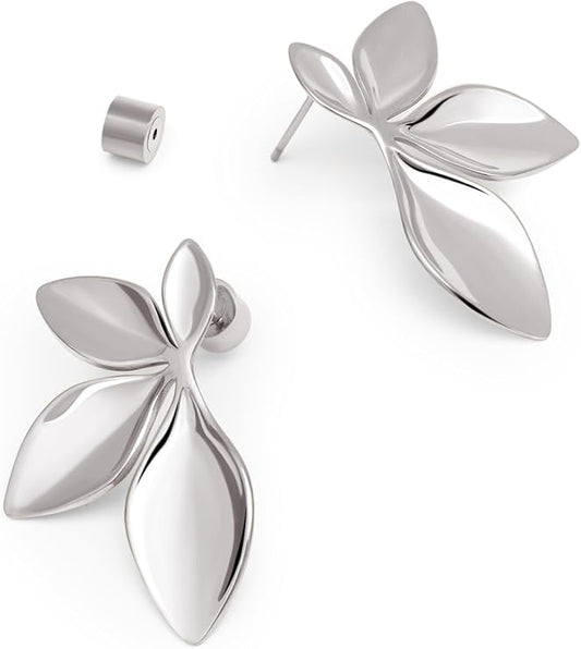 Elegant Leaf Design Silver Earrings