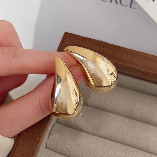 Hollow Water Drop Earrings – Polished Gold Statement Jewellery