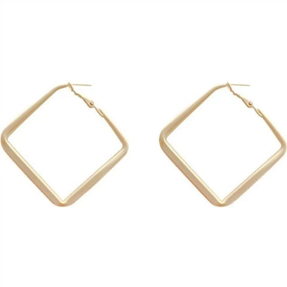 Elegant Geometric Gold-Tone Hoop Earrings – Modern Statement Jewellery